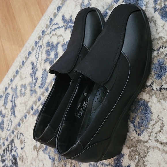 Shoes - Picture 2 of 2